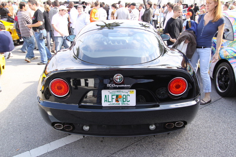 Alfa-Romeo-8C-Competizione-Black-Rear-View.JPG