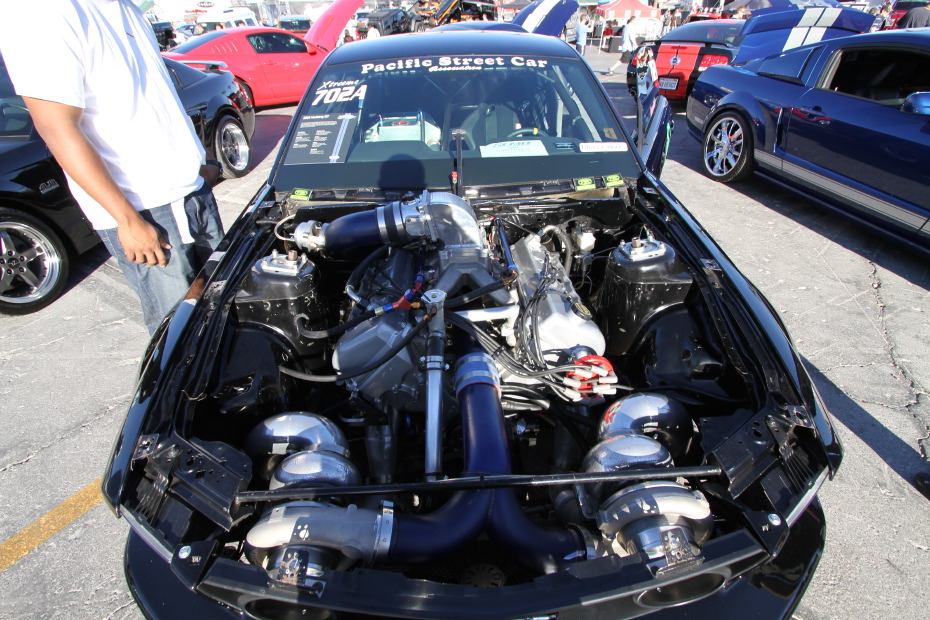 2005_Ford_Mustang_GT_Twin_Turbo_2.jpg.