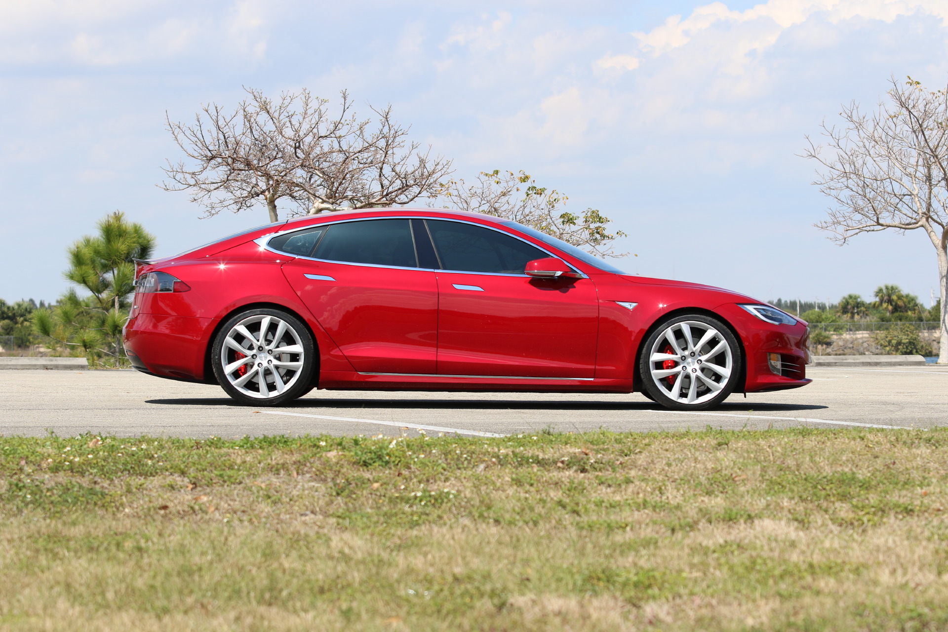 2016-Tesla-Model-S-P100D-Multi-Coat-Red-Arachnid-Wheels-006.JPG