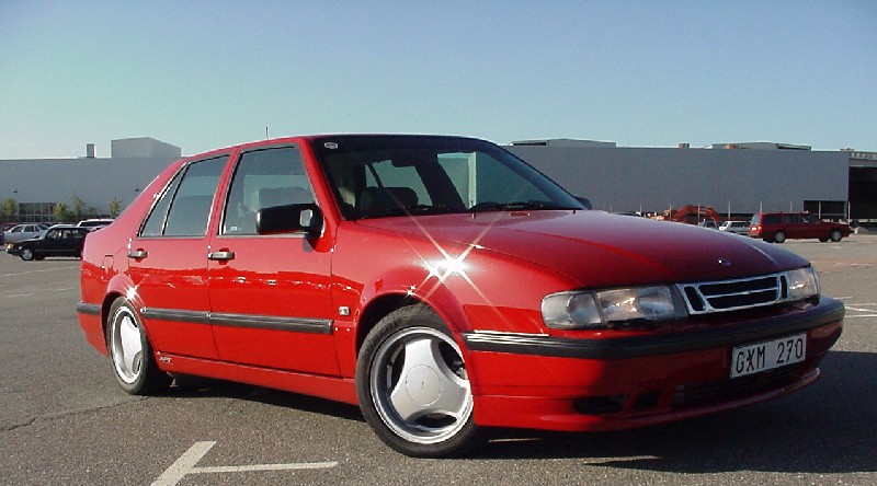 You can vote for this Saab 9000 Aero to be the featured car of the month on 