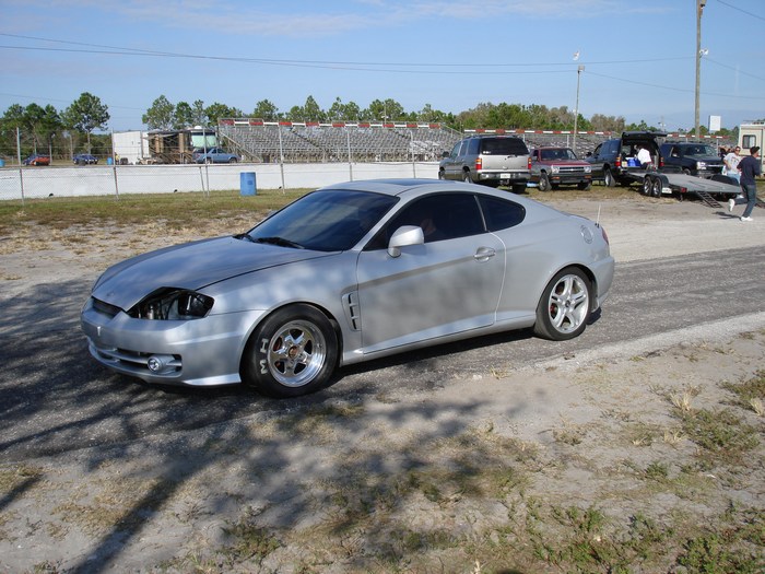 You can vote for this Hyundai Tiburon GT V6 to be the featured car of the 