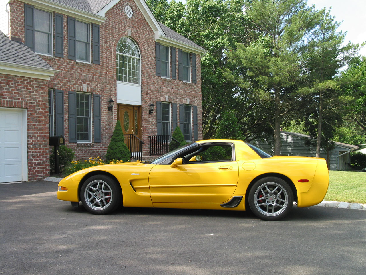 Corvette Sales on Stock 2004 Chevrolet Corvette Z06 1 4 Mile Trap Speeds 0 60