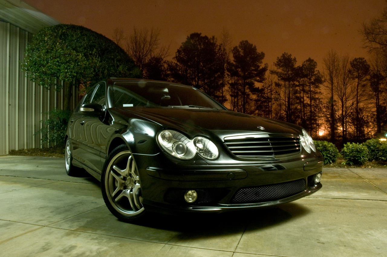 17605-2005-Mercedes-Benz-C55-AMG.jpg