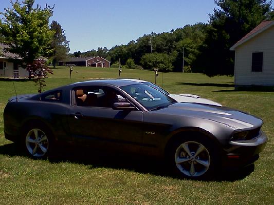 2011 Ford mustang v6 1 4 mile times
