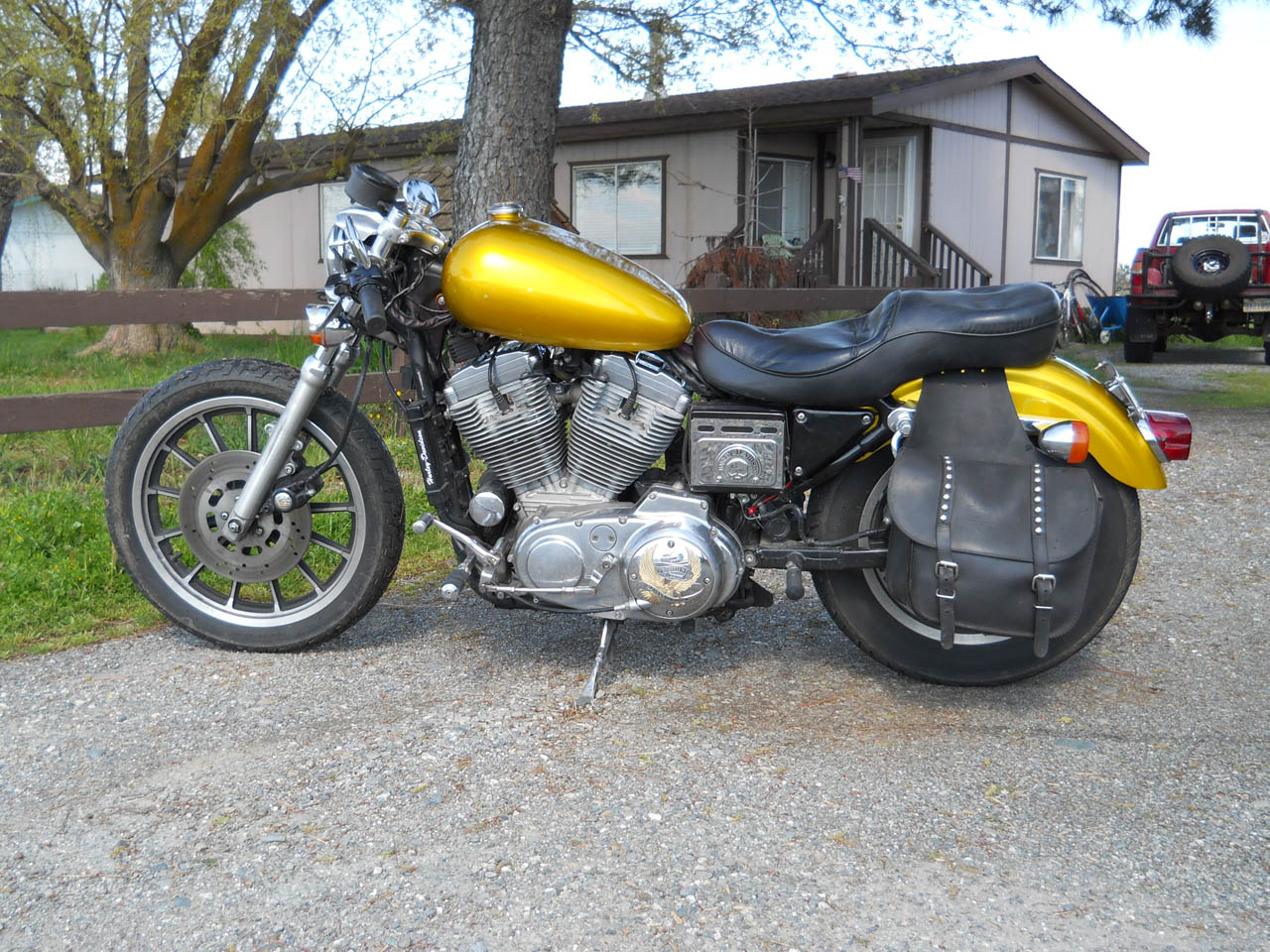 1996 candy yellow Harley-Davidson Sportster hugger 883/xb12 conversion picture, mods, upgrades