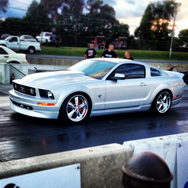 2009 Brilliant Silver Metallic Ford Mustang V6 picture, mods, upgrades