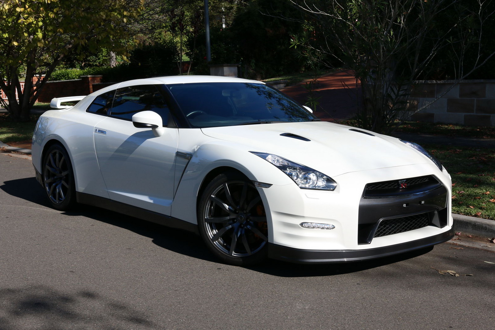 2013 Ivory Pearl Nissan GT-R  picture, mods, upgrades
