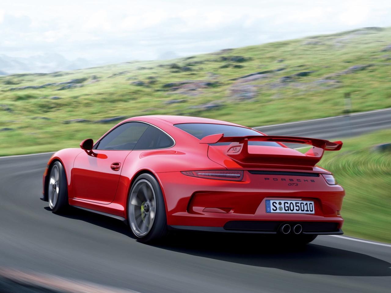 2014 red Porsche 911 GT3  picture, mods, upgrades
