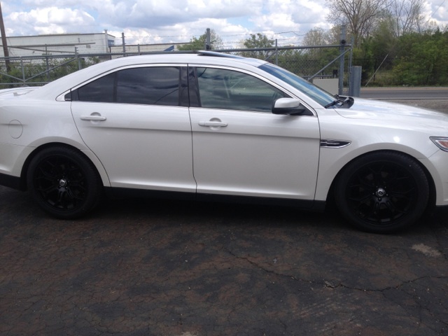 2011 Mettalic White Ford Taurus SHO picture, mods, upgrades