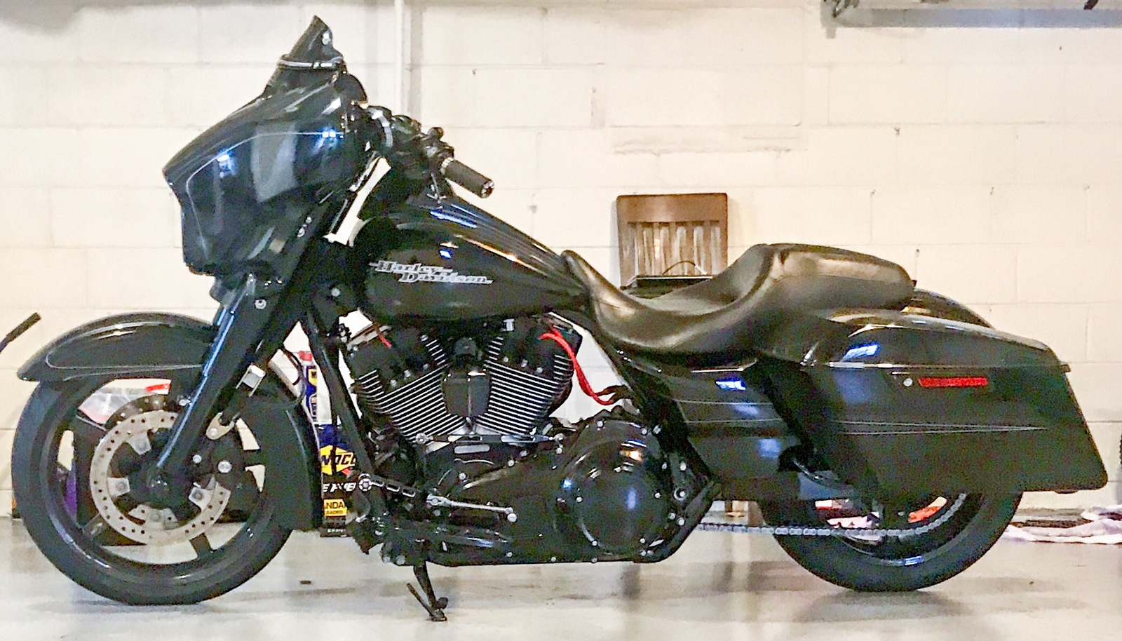 Vivid Black 2016 Harley-Davidson Touring FLHXS