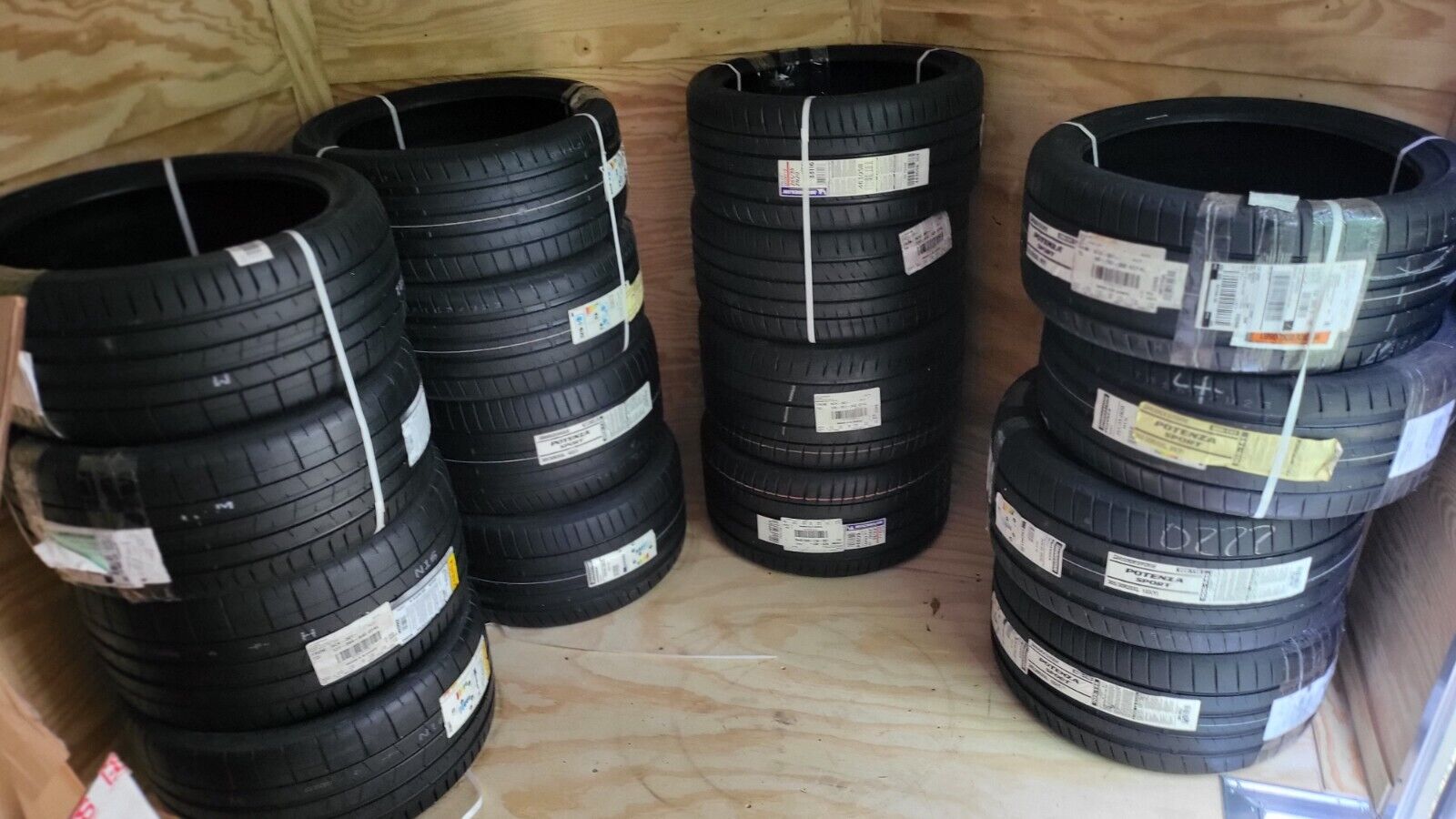 New Staggered Pirelli P-Zero PZ4 tires for Camaro or BMW F80 M3/M4
