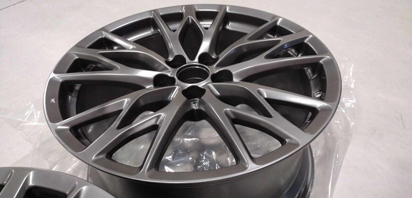 2010 2011 Lexus IS-F ISF Wheel Rim Assembly OEM Single 19x9 +55 RV750 AS NEW