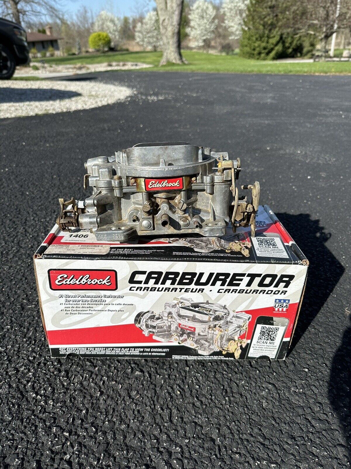Edelbrock 1406 4 Barrel Carburetor 600CFM Rebuildable Core