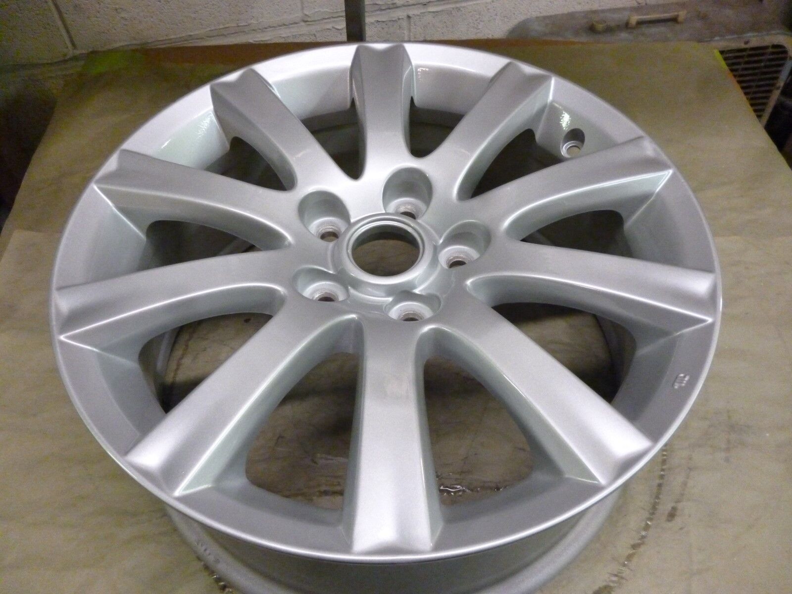 2010-2012 Mazda CX-7 17 Inch Alloy Wheel Hollander # 64931 REFINISHED