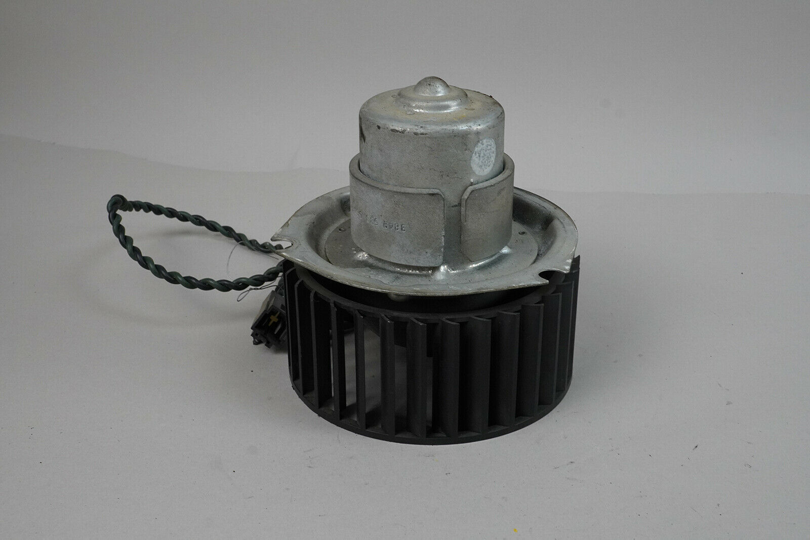 1986 - 1989 Plymounth Reliant Air Condintioning Blower Motor Unit 384953358151