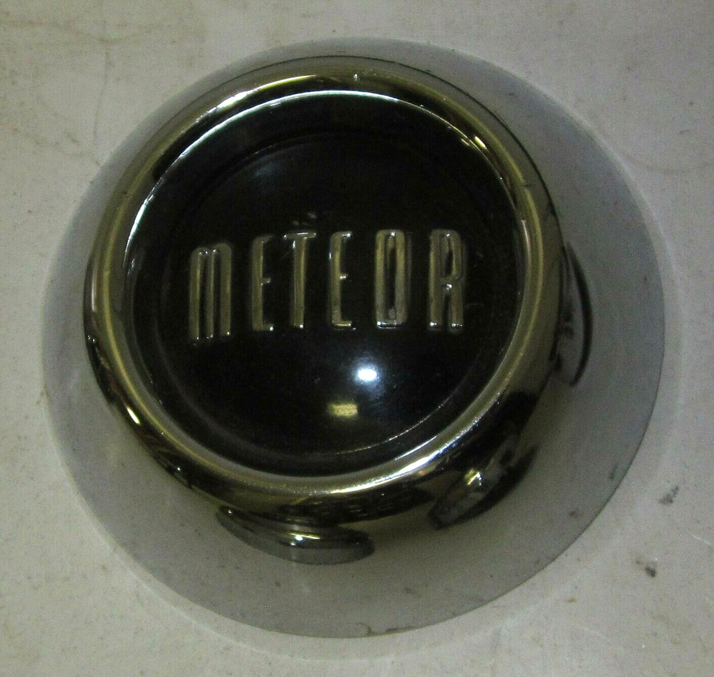 1954 Meteor Mercury Ford Steering Wheel Horn Button Used Orig 54