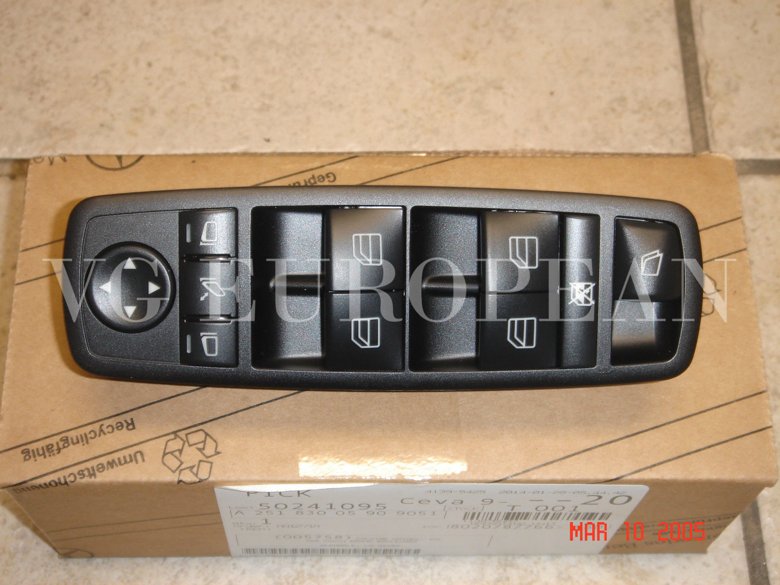 Mercedes-Benz GL R Class Genuine Left Front Door Window Mirror Master Switch NEW