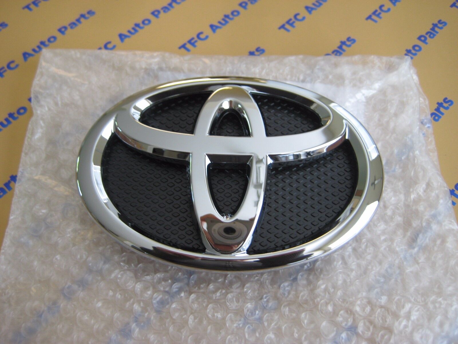 Toyota Yaris 4 Door Sedan Front Grill Emblem Genuine OEM New 2007-2016 Yaris
