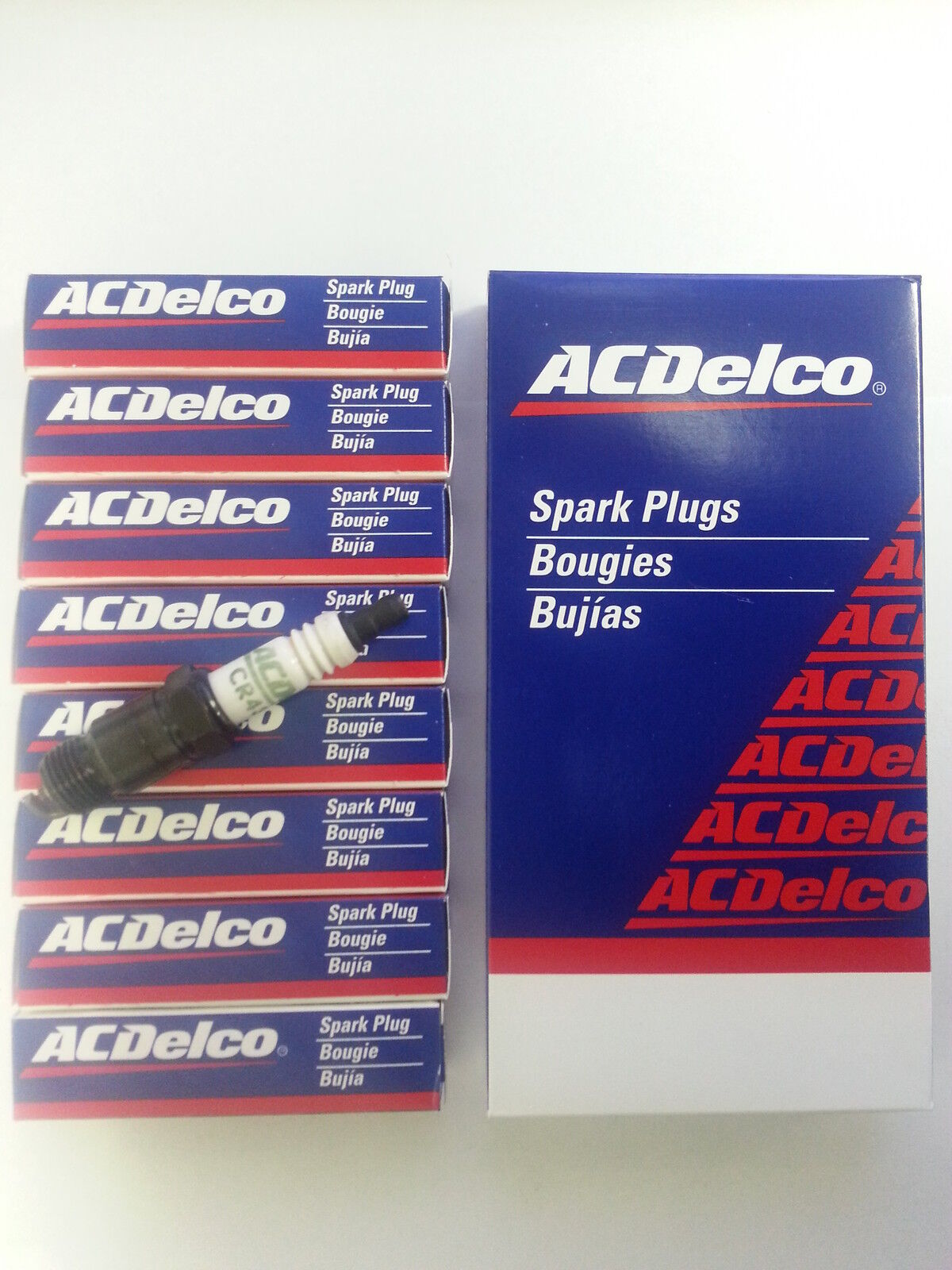 SET OF 8 ACDELCO CR43TS SPARK PLUGS 19157996