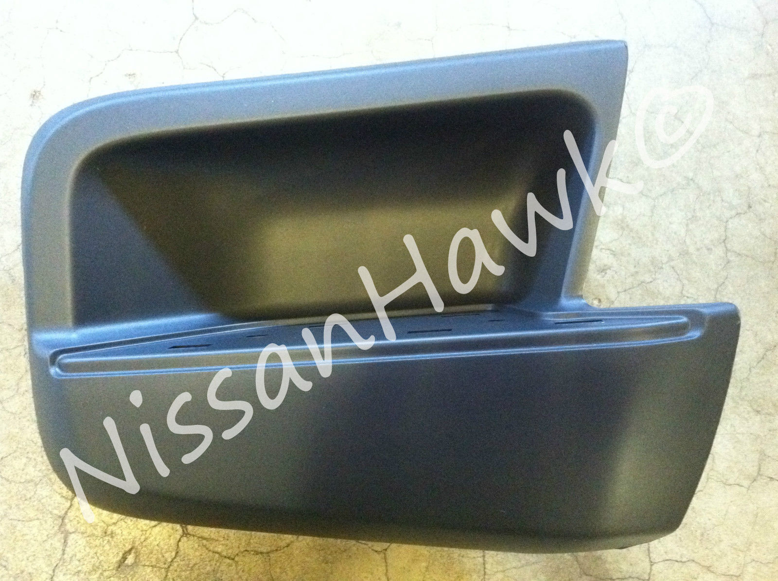 NEW OEM 2005-2015 FACTORY NISSAN XTERRA RIGHT REAR BUMPER STEP ONLY