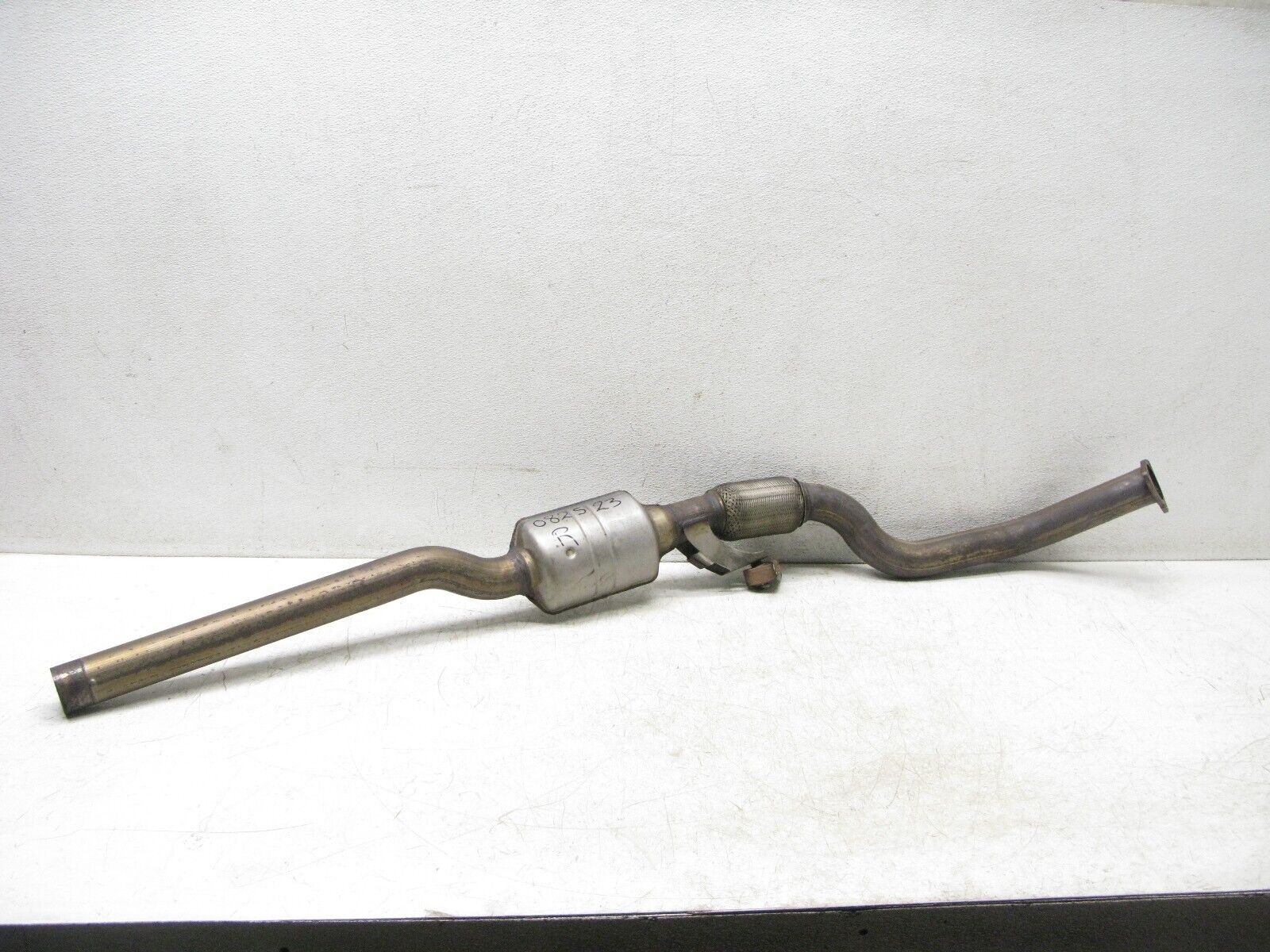 11-12 AUDI A8 A8L 4.2 QUATTRO EXHAUST SYSTEM CENTER MUFFLER RIGHT PIPE OEM 08252