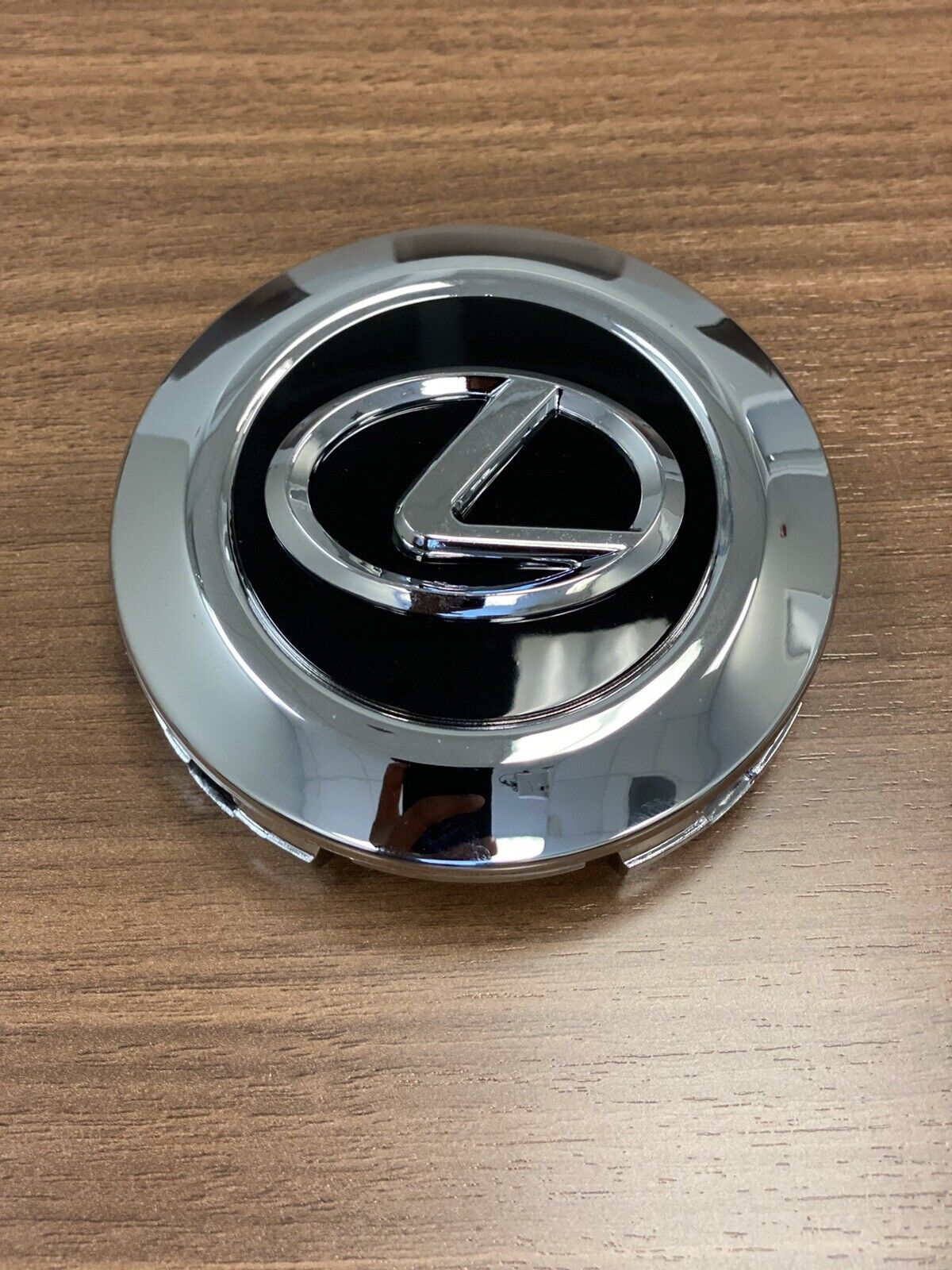 Lexus LX570 Ornament Wheel Center Hub Cap (1) Piece Original Style