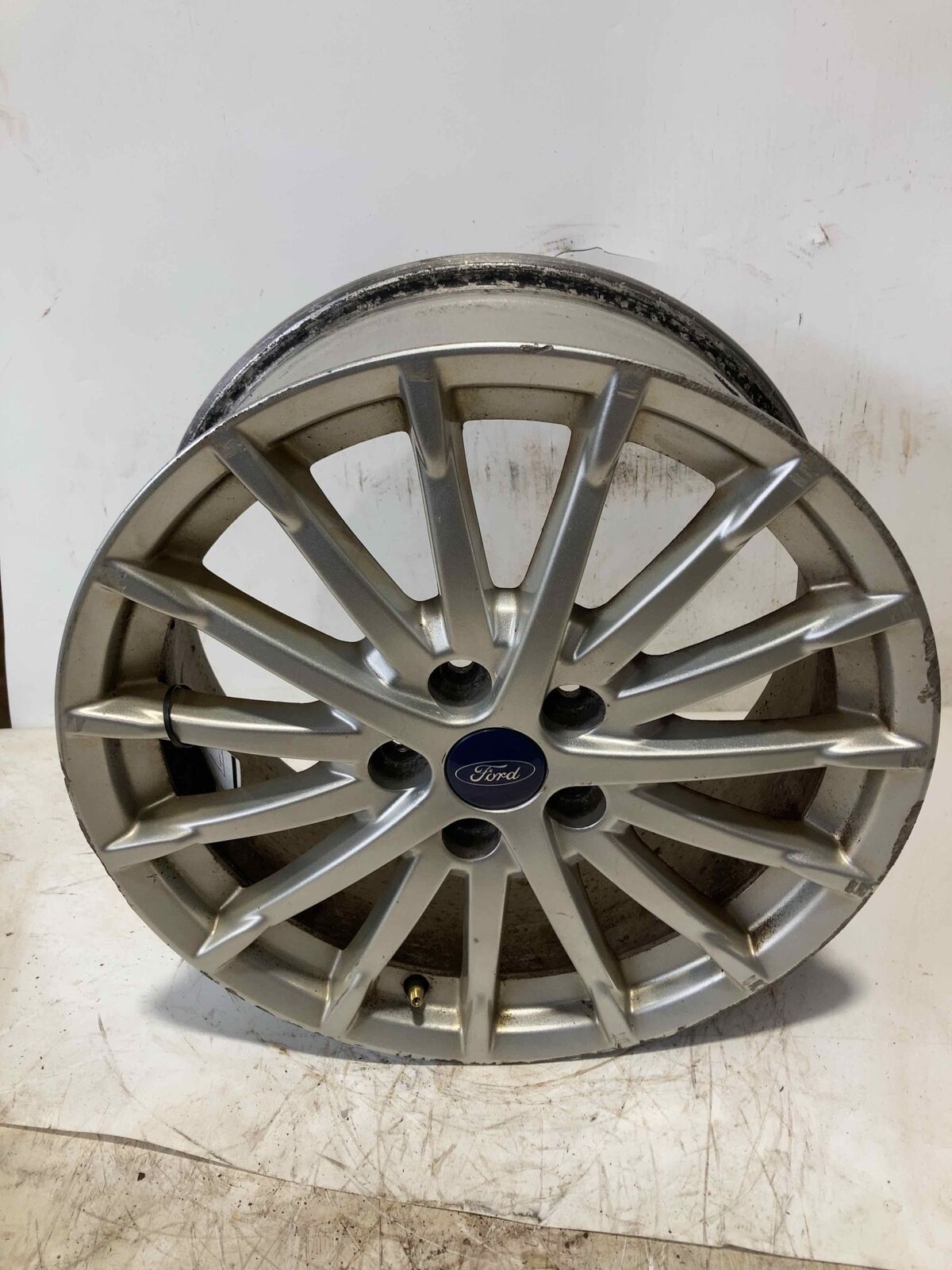 Used Wheel fits: 2013 Ford C-max 17x7 alloy 15 spoke Grade C