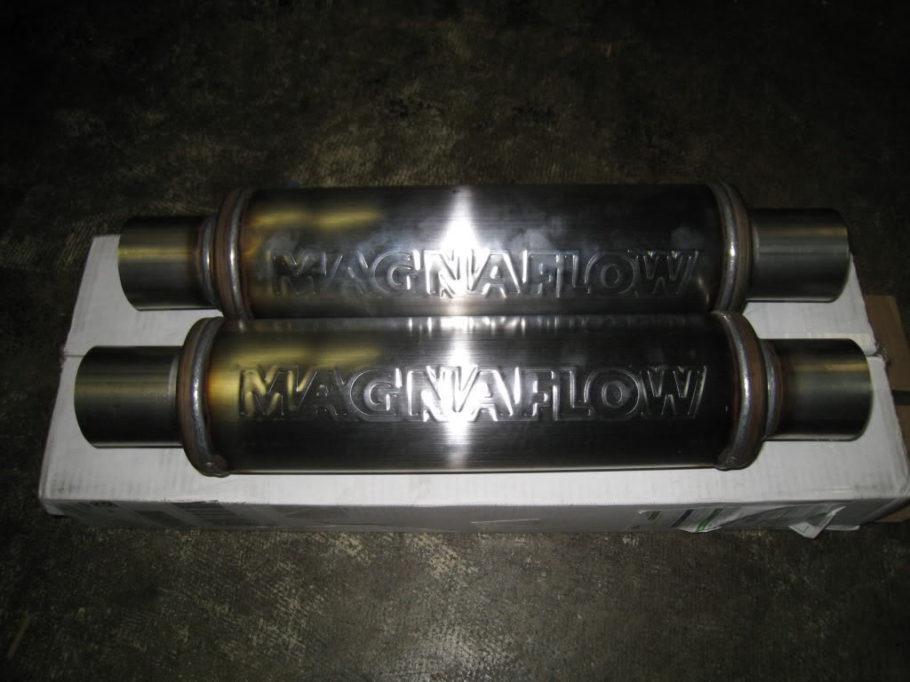 [2] Magnaflow Stainless Magnapack XL Universal 2.5\