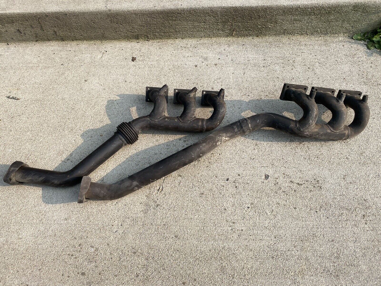 BMW E24 M6 And E28 M5 USA S38 OEM Exhaust Manifolds Headers
