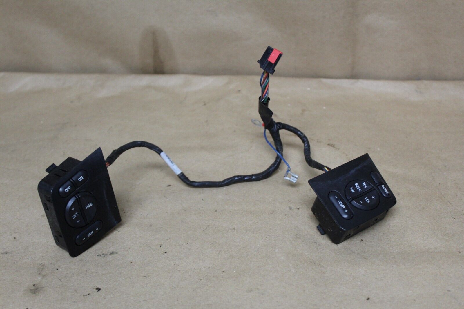 2006 2007 2008 2009 2010 Ford Explorer Sport Trac Cruise Control Switch oem