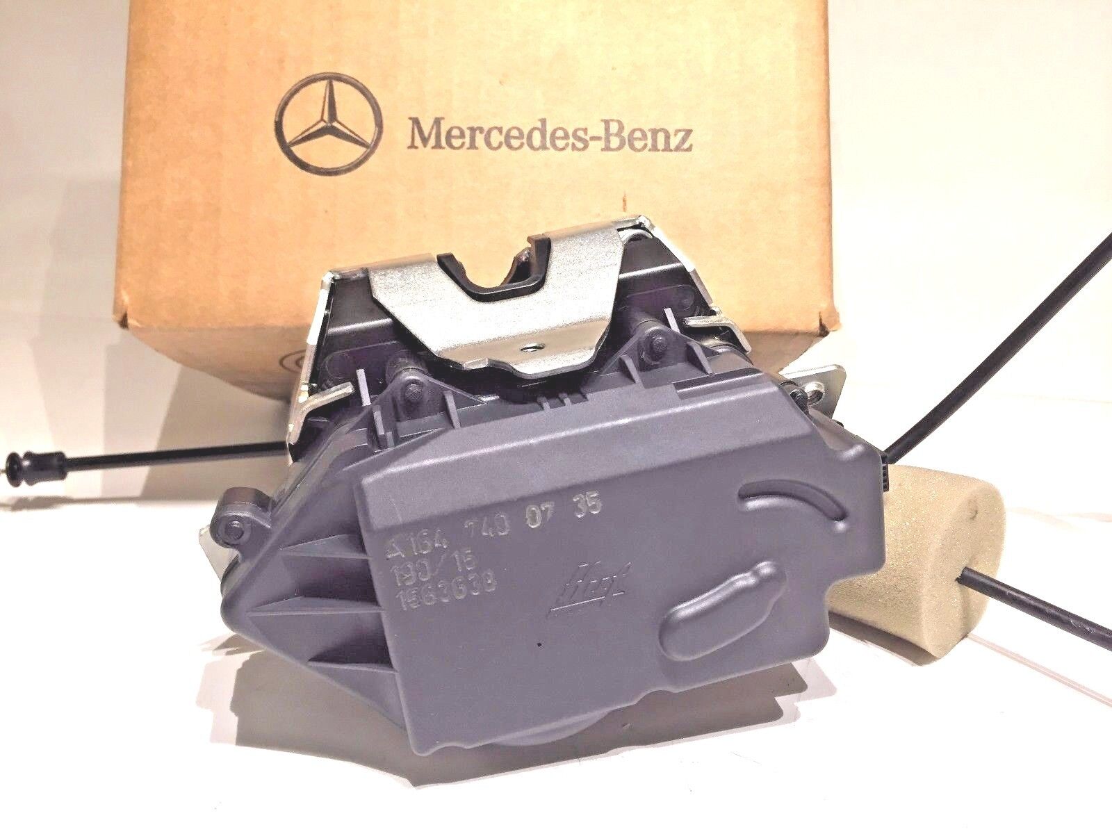 Mercedes-Benz GL ML R Class Genuine Tailgate Hatch Lock Mechanism GL450 ML350