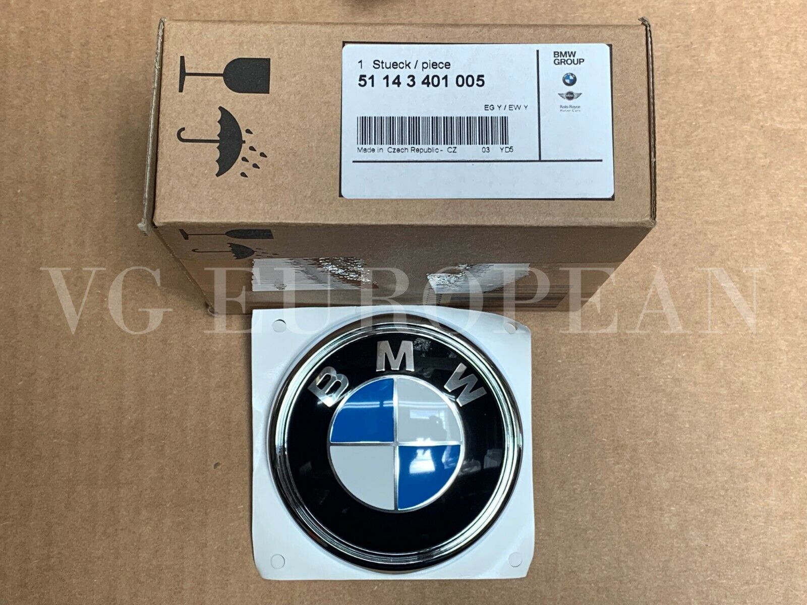 BMW Genuine E83 X3 Rear Trunk Hatch BMW Emblem Decal Badge NEW