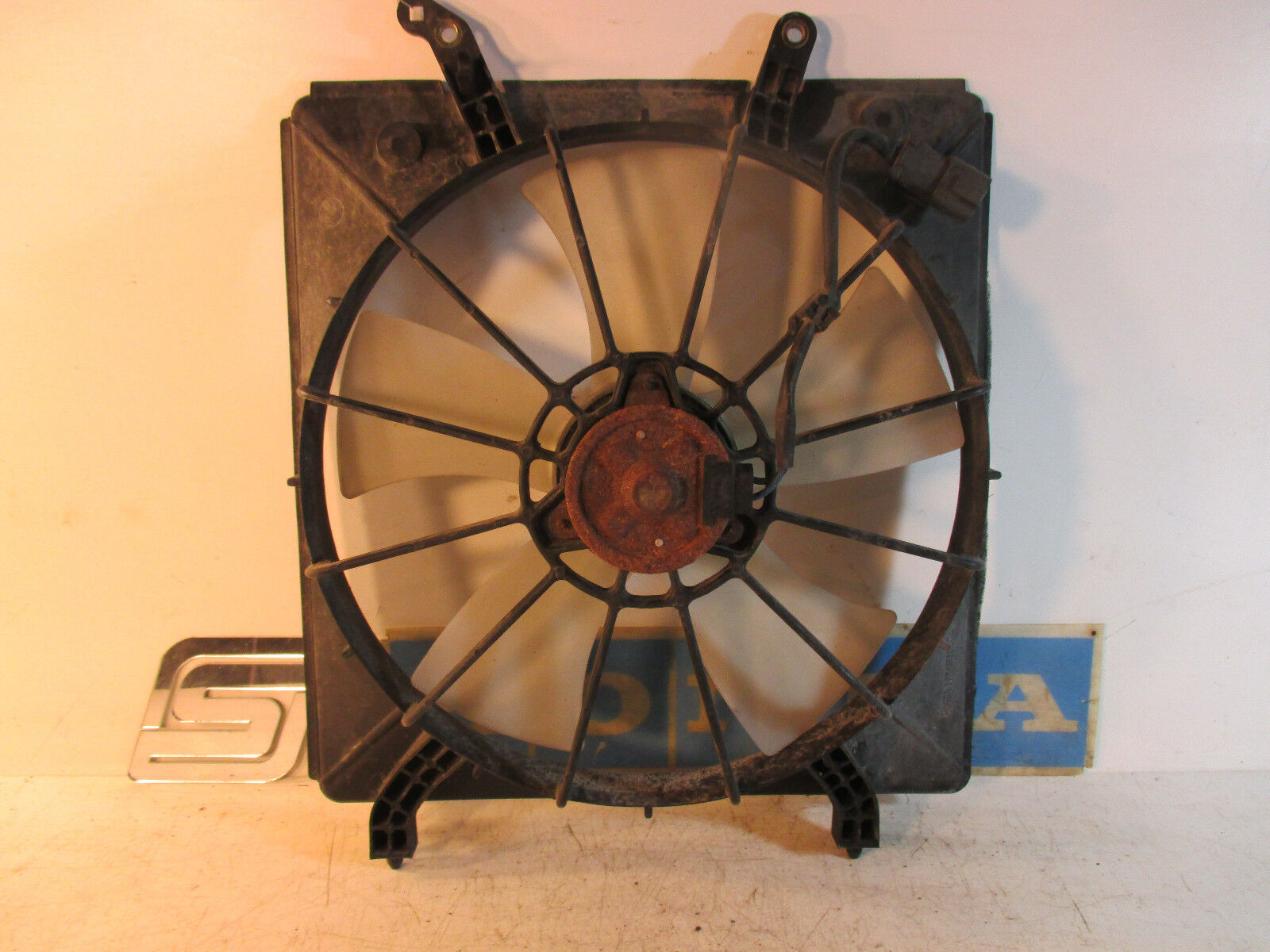 2000  Acura 3.2 TL radiator cooling  fan