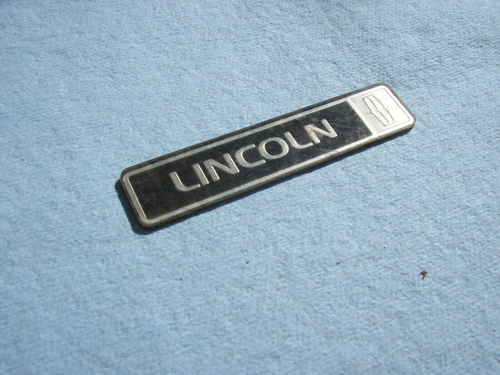 LINCOLN MARK VII TOWN CAR CONTINENTAL EMBLEM TRIM CHROME BADGE LOGO SCRIPT 2