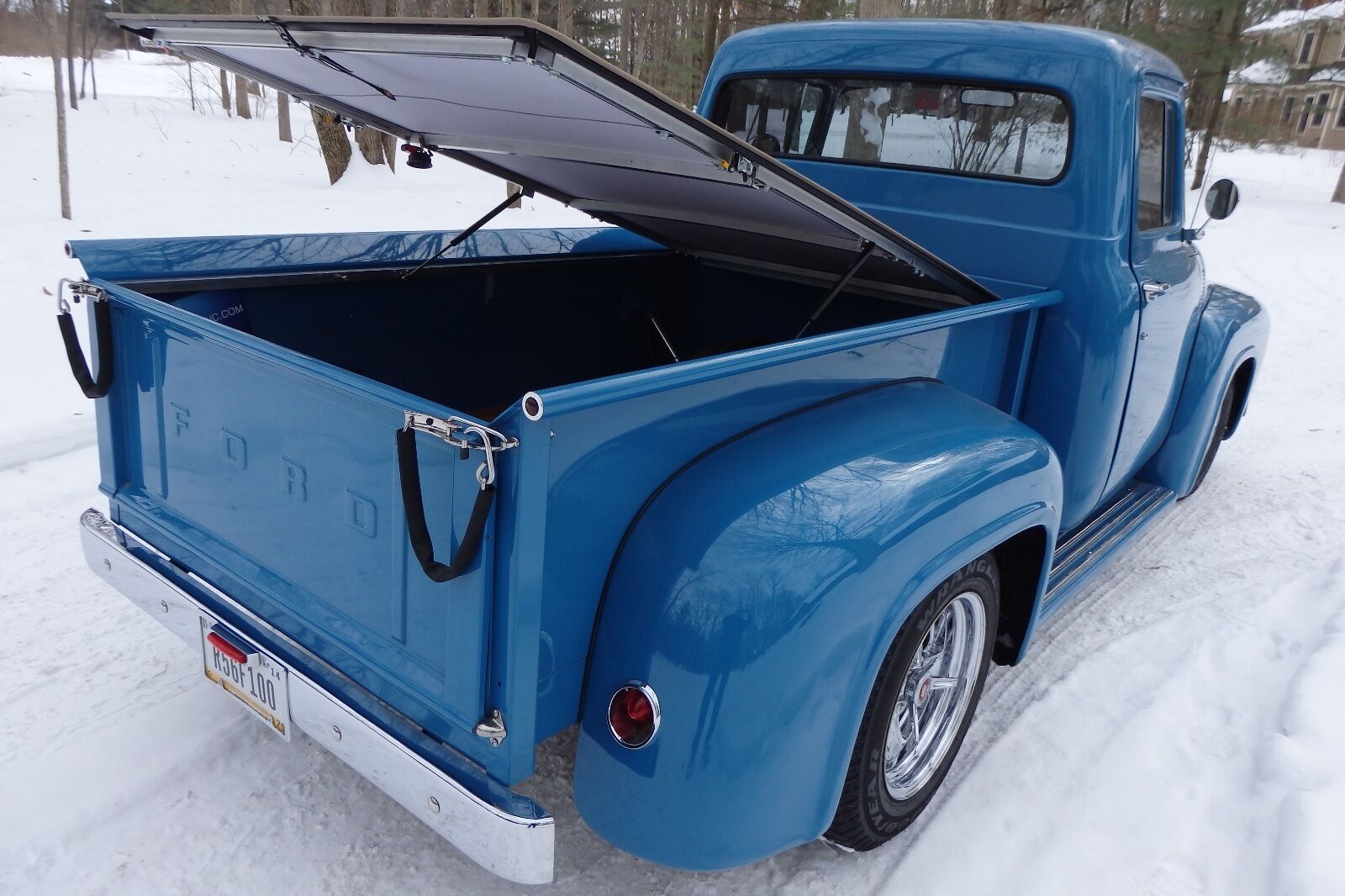 1953-73 Ford F100 Stepside 6\' Short Bed Hatch Style Tonneau by Craftec Covers
