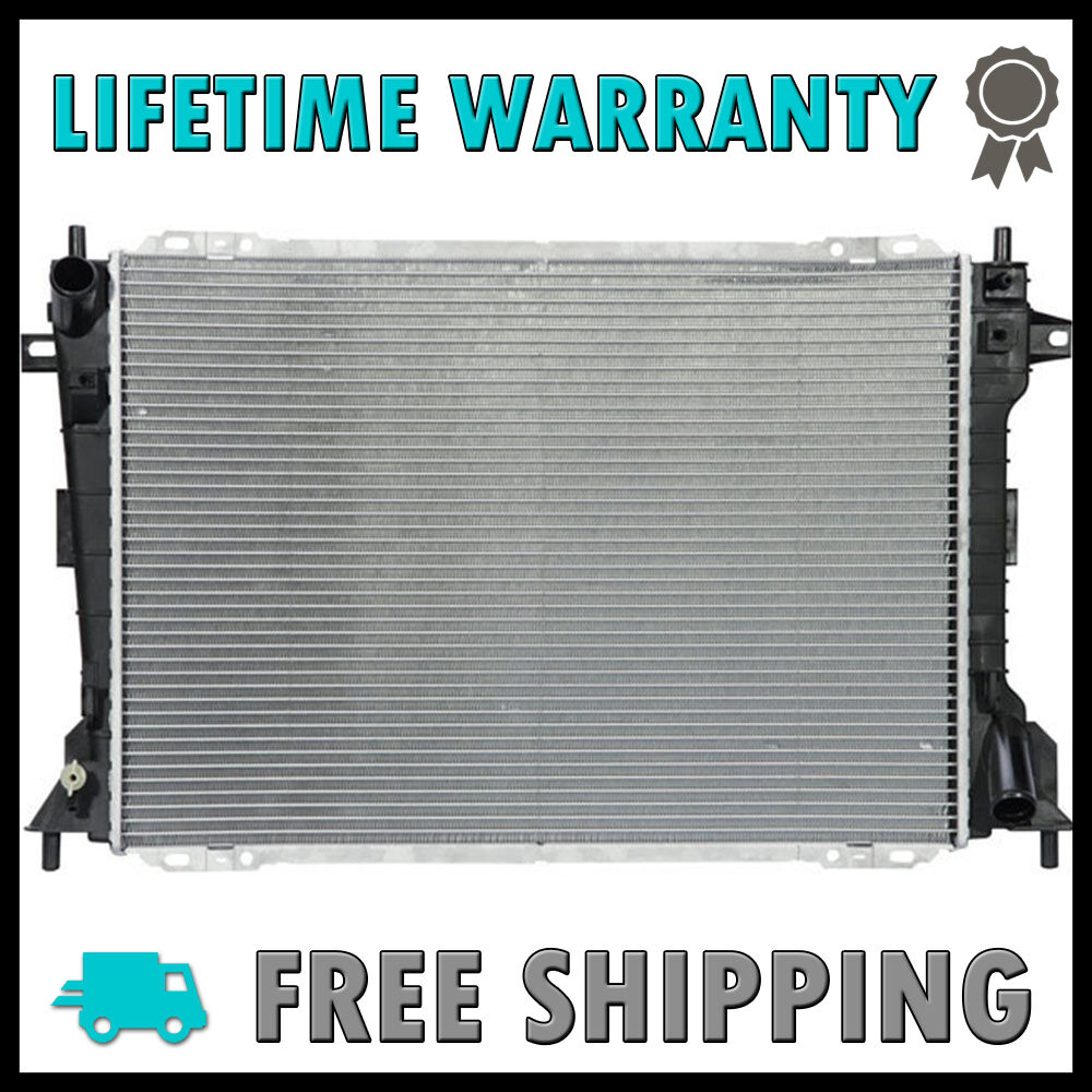 2157 New Radiator For Crown Victoria Town Car Grand Marquis 98-02 4.6 V8