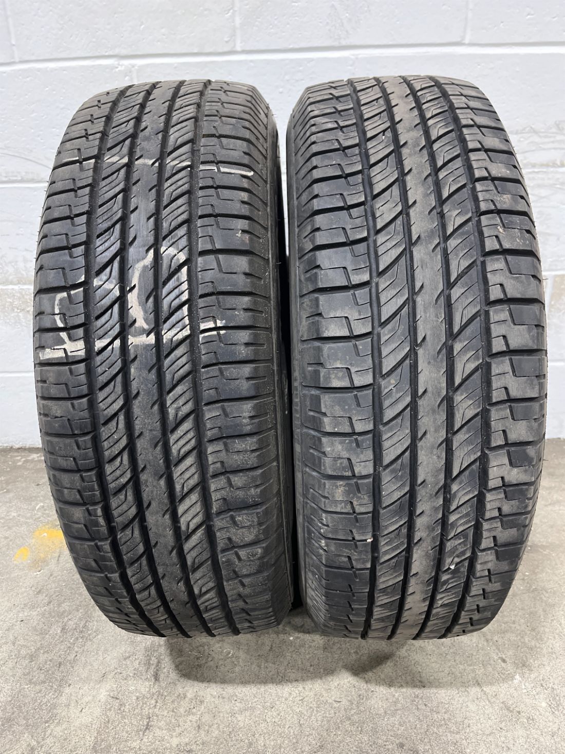 2x P235/65R18 Uniroyal Laredo Cross Country Tour 10/32 Used Tires