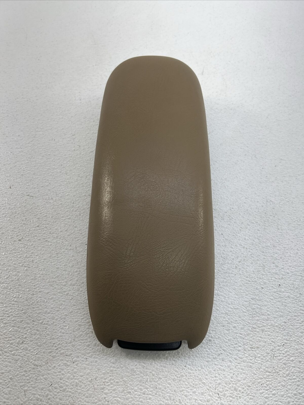 98-04 Chevy S10 Blazer GMC Jimmy Center Console Arm Rest Lid Cover Tan OEM