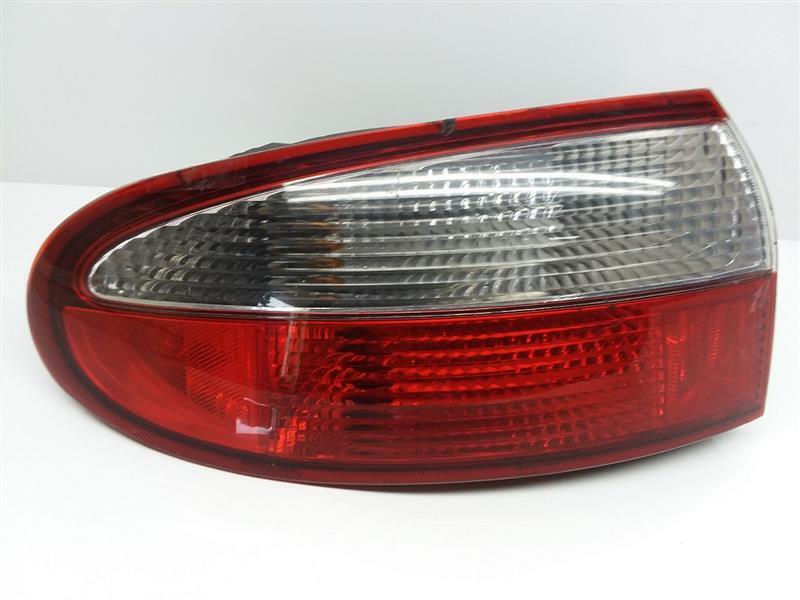 Used Left Tail Light Assembly fits: 1999 Daewoo Lanos Htbk 3 Dr quarter panel mo