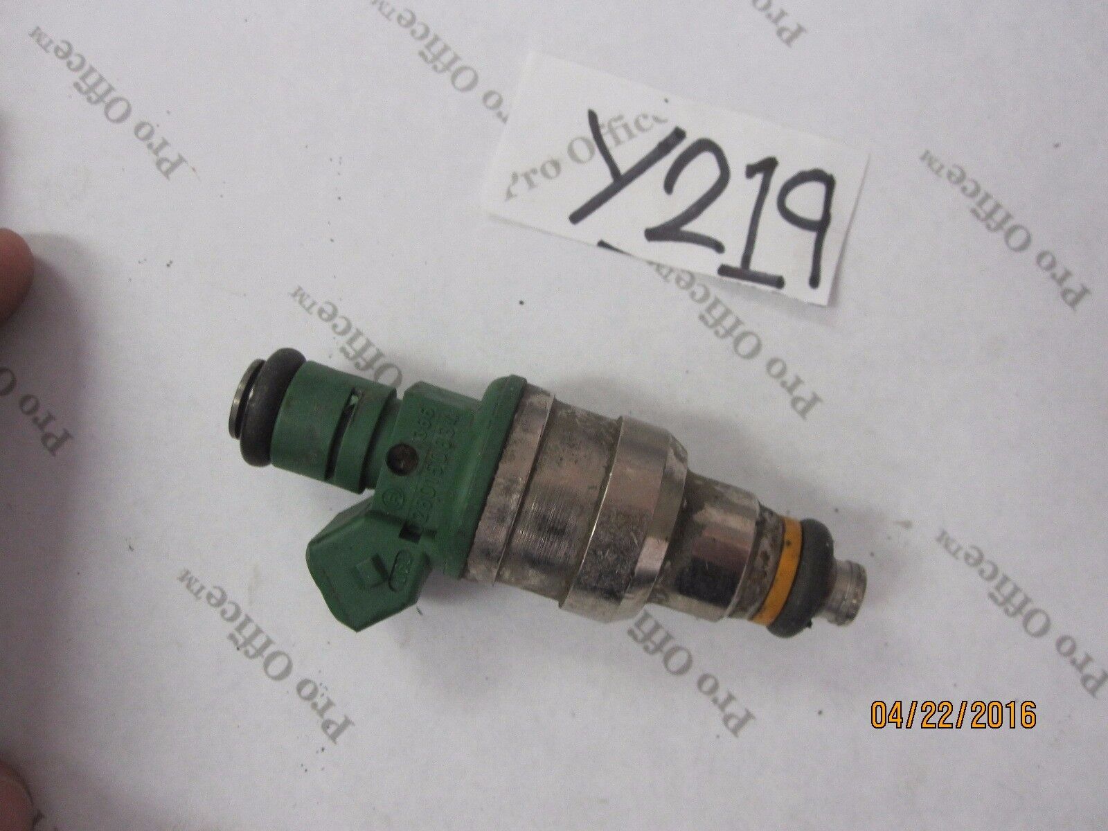 0280150834 Bosch Fuel Injector for 1993-94 Spirit-Acclaim 2.5 