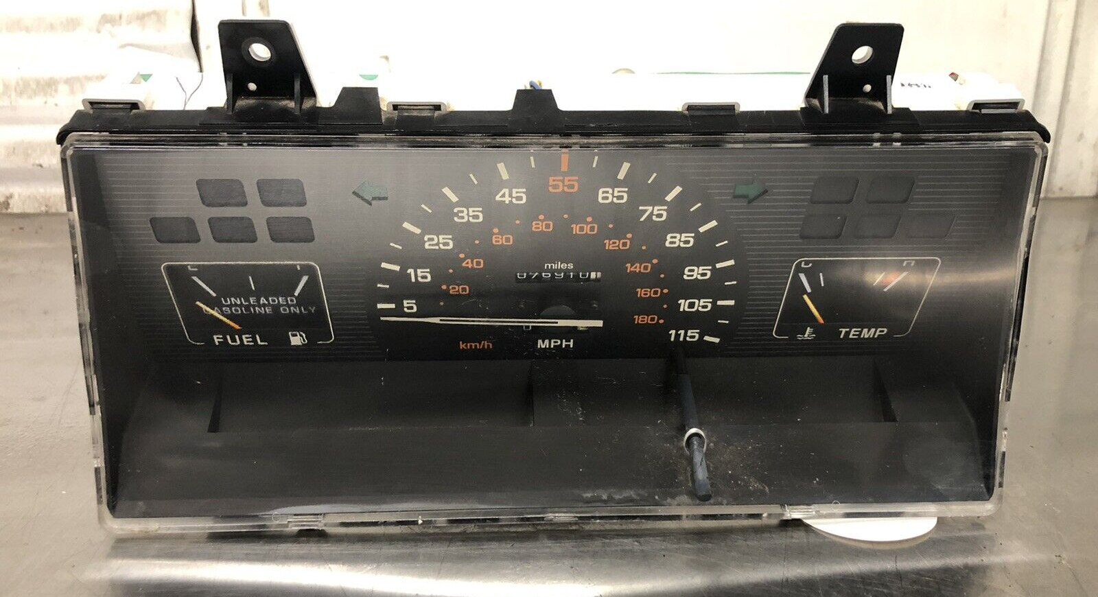 1988 1989 Dodge D50 Pickup Instrument Speedometer Gauge Cluster 76k Miles