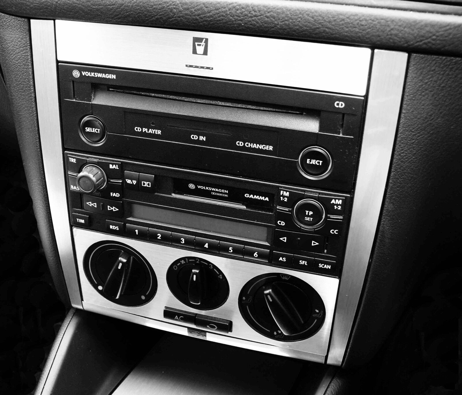 VW Golf Mk4 Jetta Bora Rabbit Brushed Aluminium Effect Radio Console 01