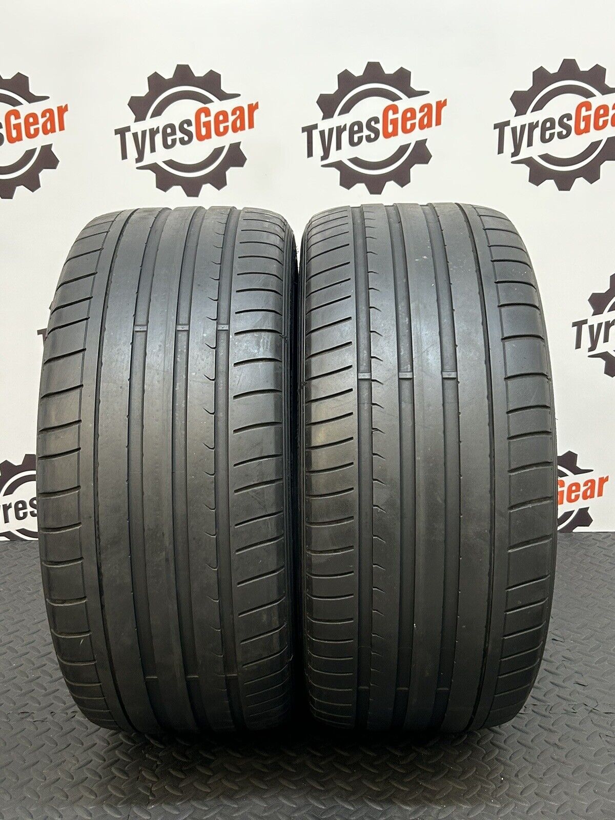 2x 255 40 R19 96V Dunlop SP Sport Maxx GT 3-4+mm Tested Free Fitting 