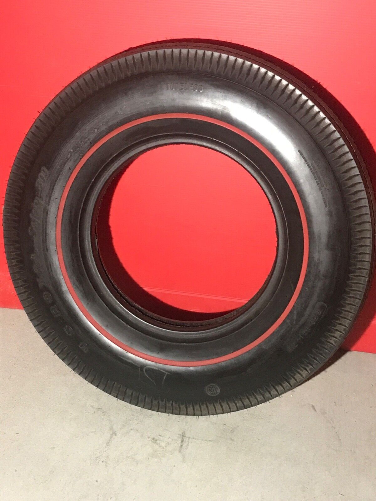 Vintage US Royal Safety 800 RED LINE 7.50-14 Bias Ply Tire  NOS *Blemished*