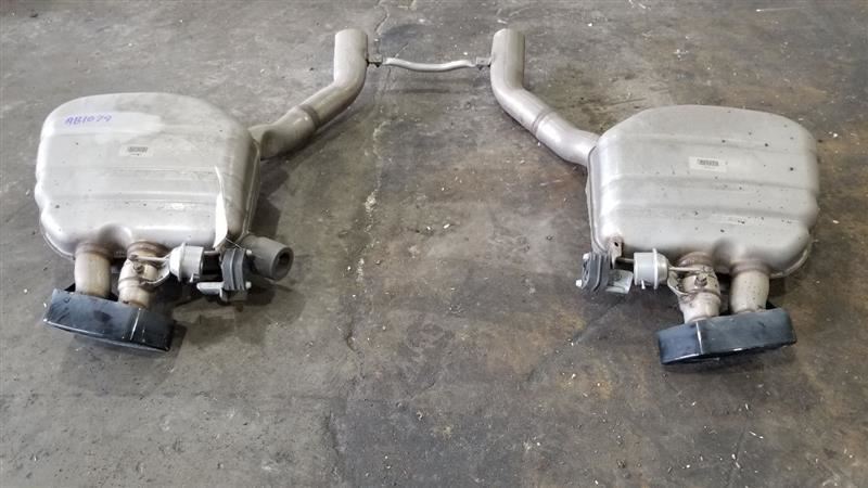 17 BMW 650I F06 GRAN COUPE M PACKAGE 4.4L REAR EXHAUST MUFFLER ASSEMBLY
