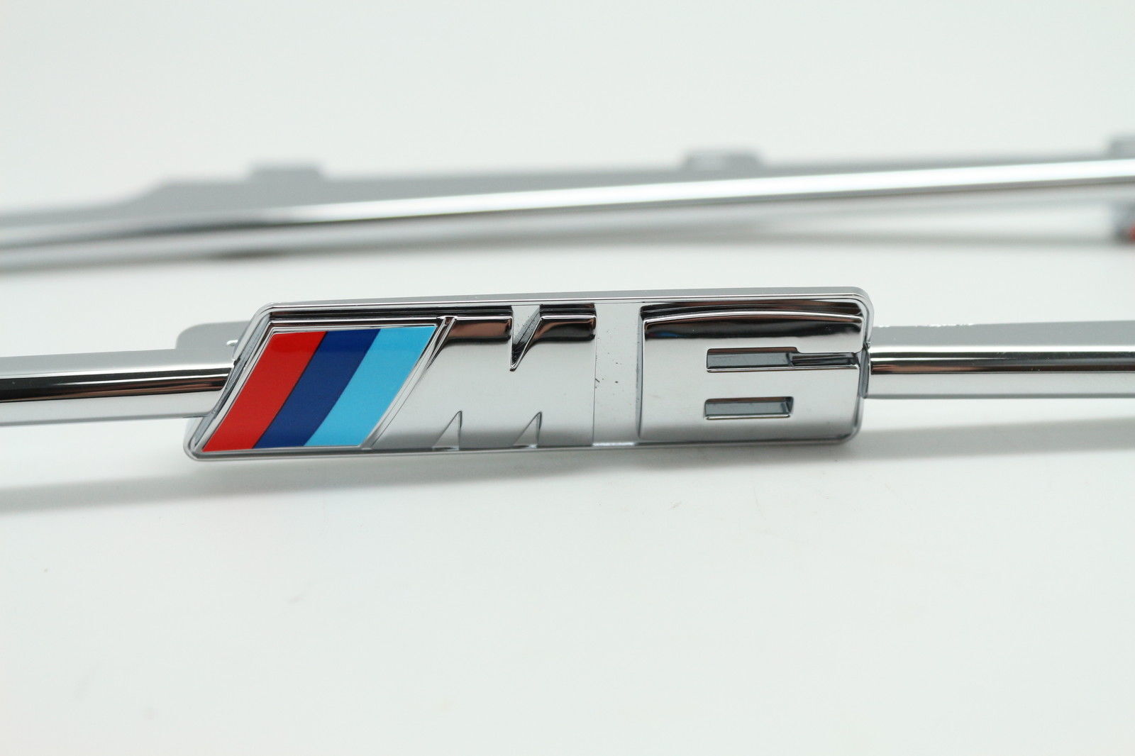 BMW 6 M6 E63 E64 SIDE FENDER VENT GRILL GRILLE Side Fender Moulding- Chrome