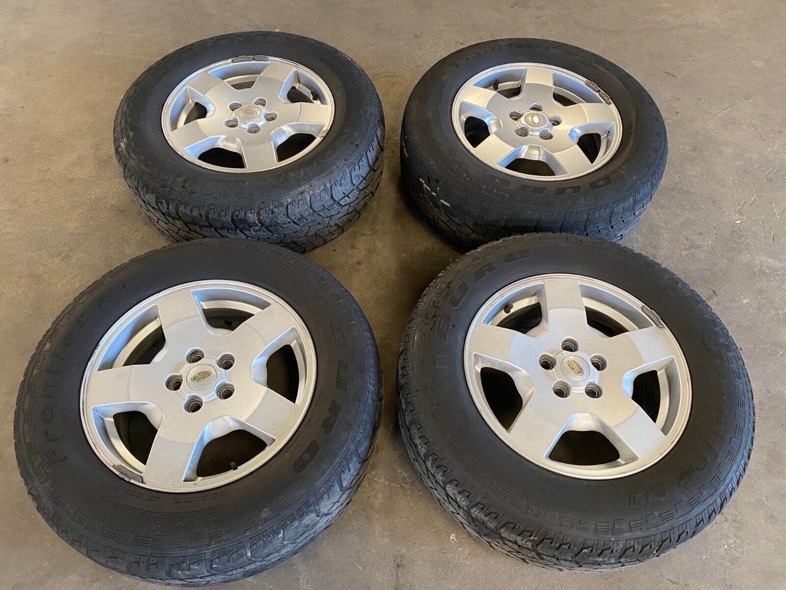 2005-2009 LAND ROVER LR3 WHEELS RIMS WITH TIRES OEM LOT632