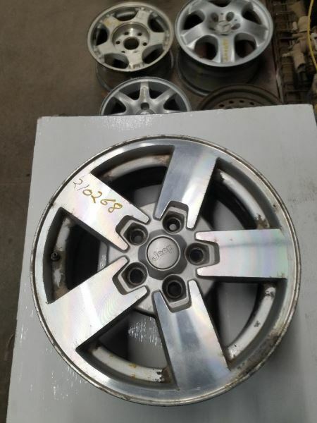 Wheel 17x7-1/2 Aluminum 5 Spoke Fits 06-08 COMMANDER 1010170