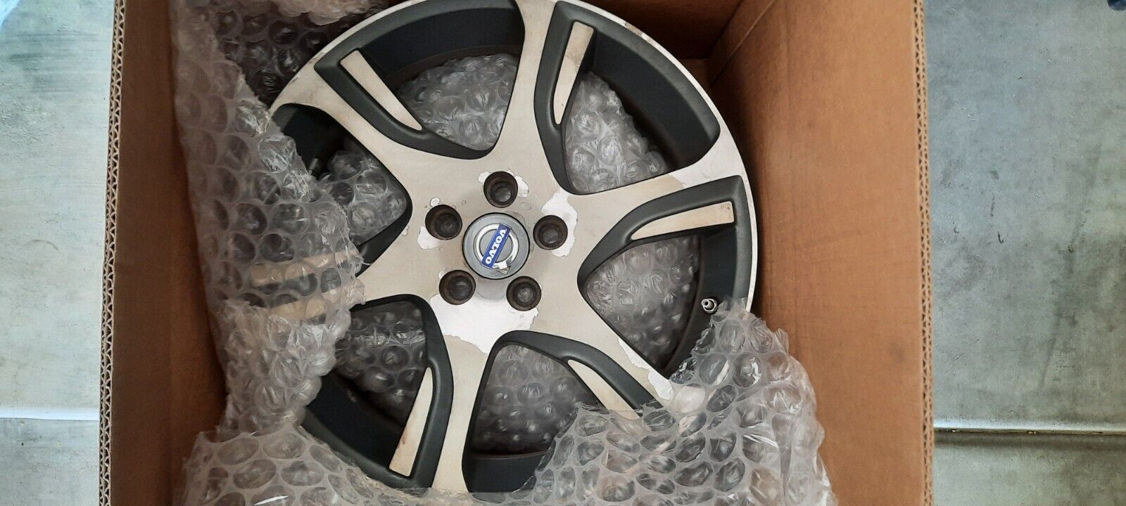 USED - Volvo XC60 XC70 2011 2012 2013 2014 2015 OEM Wheel 18x7.5 Factory 18