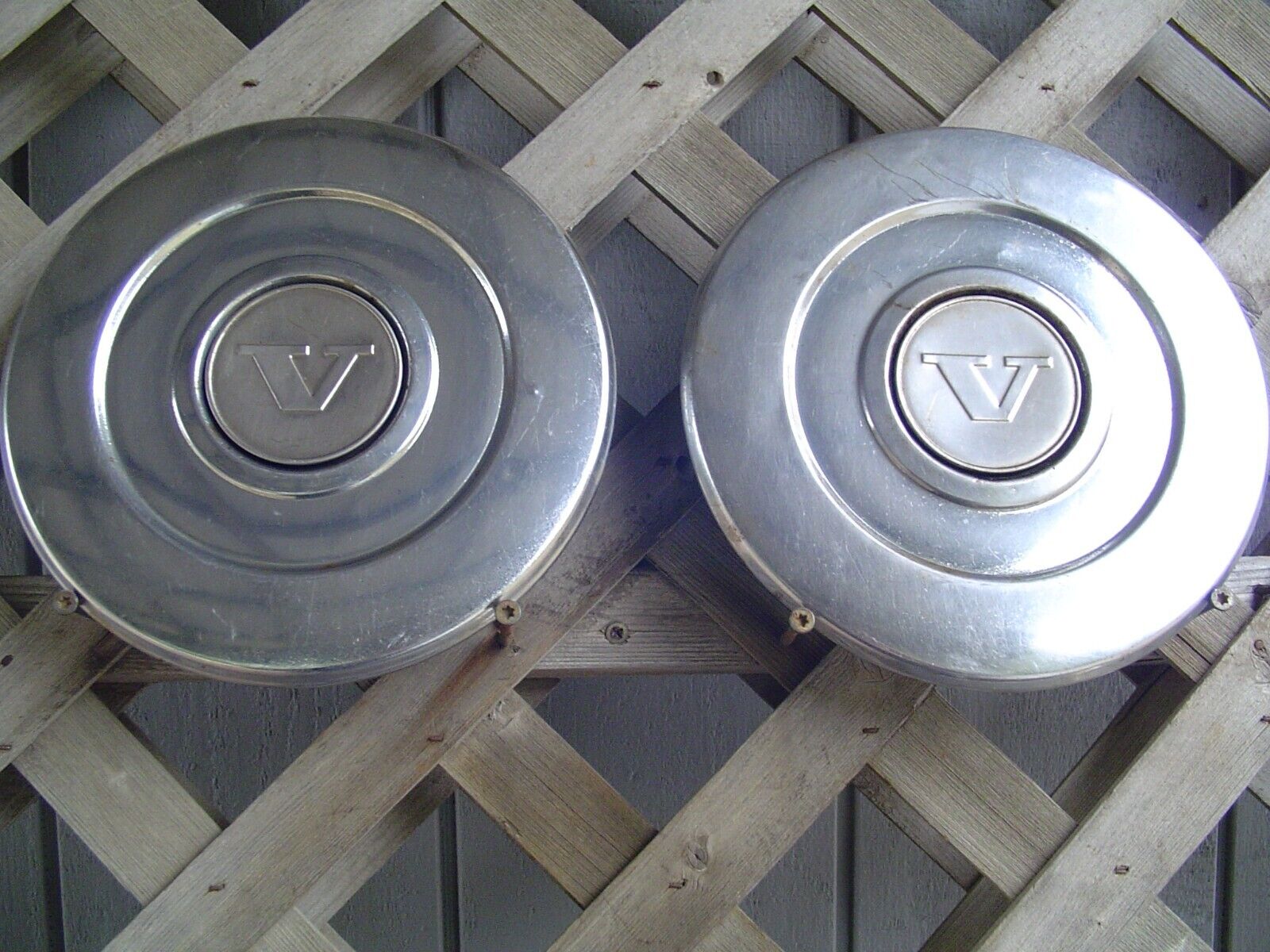 TWO VINTAGE 1980 81 82 83 84 1985 VOLVO 240 DL CENTER CAPS HUBCAPS WHEEL COVERS